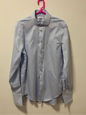 Calvin Klein Men's Pale Blue Long-Sleeve Dress Shirt